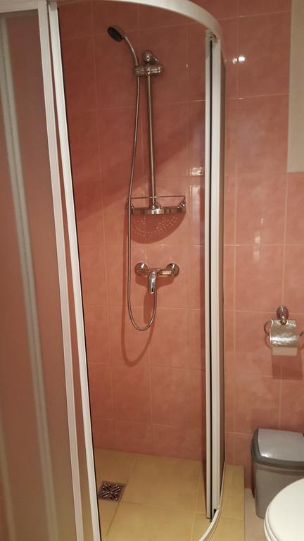 Hotel Gulbene Εξωτερικό φωτογραφία