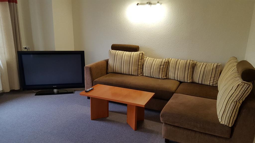 Hotel Gulbene Εξωτερικό φωτογραφία