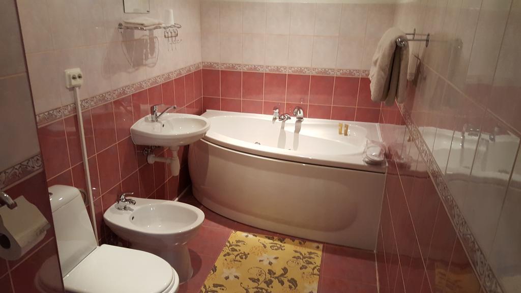 Hotel Gulbene Εξωτερικό φωτογραφία